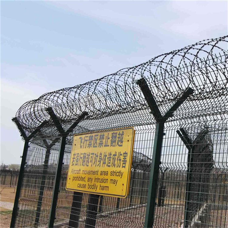 機(jī)場(chǎng)封閉圍網(wǎng)、國(guó)營(yíng)機(jī)場(chǎng)護(hù)欄網(wǎng)、機(jī)場(chǎng)護(hù)欄廠家